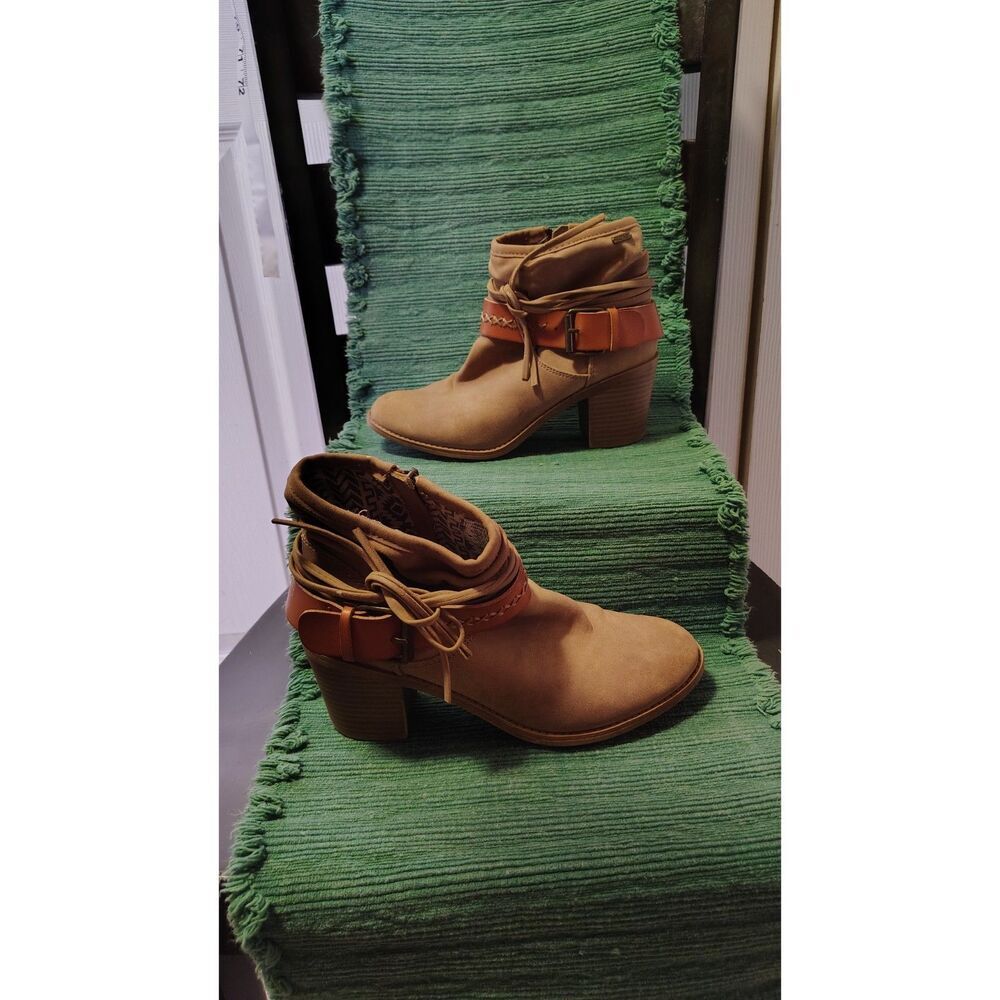 Roxy Women's Dallas‎ Bootie Tan Size 6